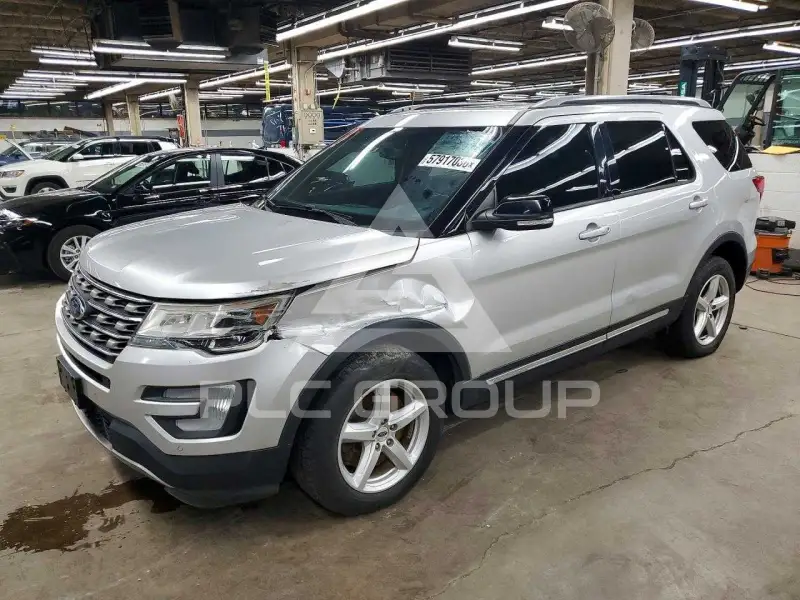 2016 Ford EXPLORER фото