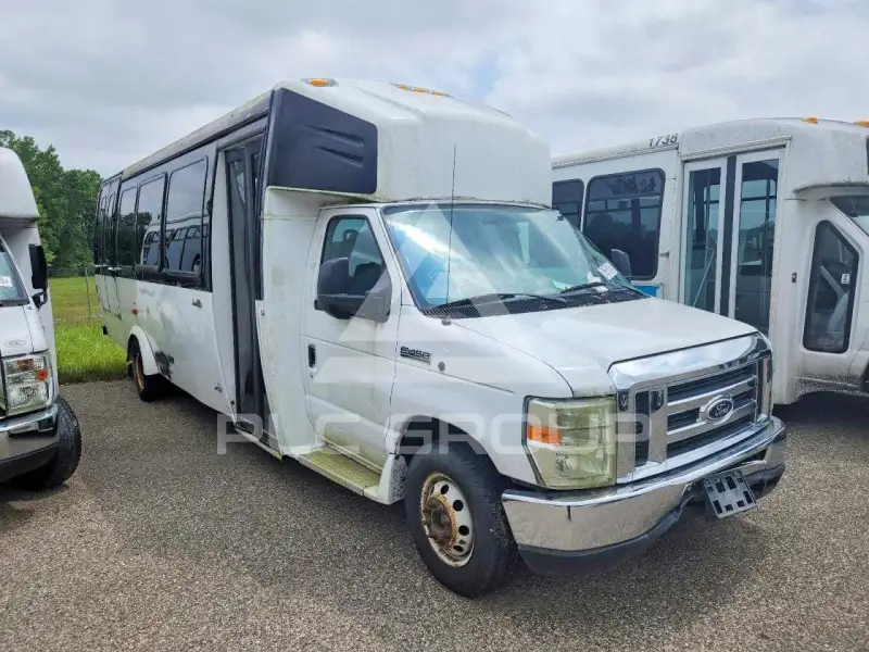 2016 Ford ECONOLINE photo