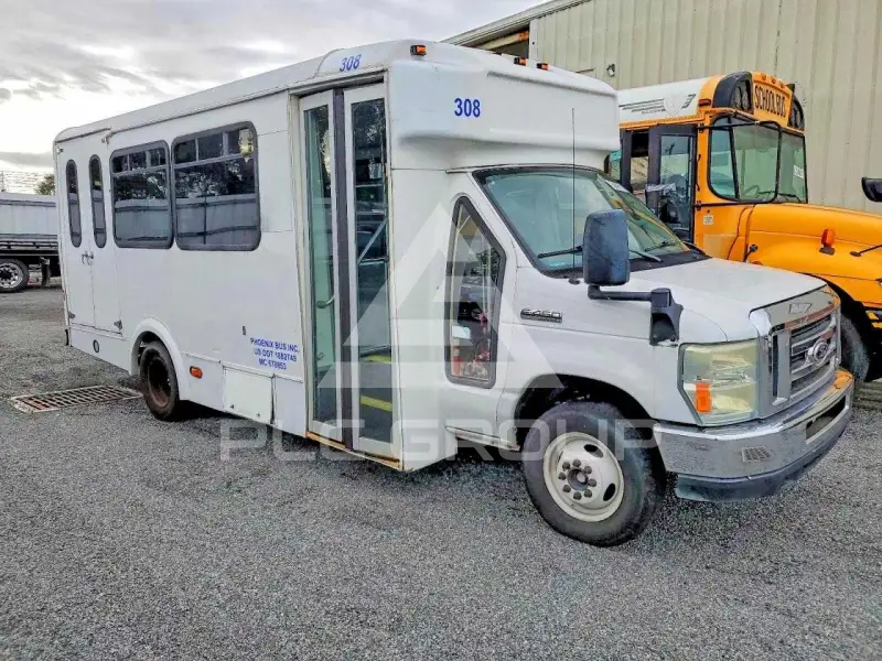 2016 Ford ECONOLINE фото