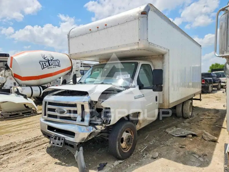 2016 Ford ECONOLINE photo