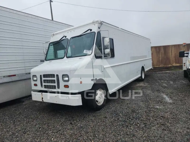 2016 Ford F-590 photo