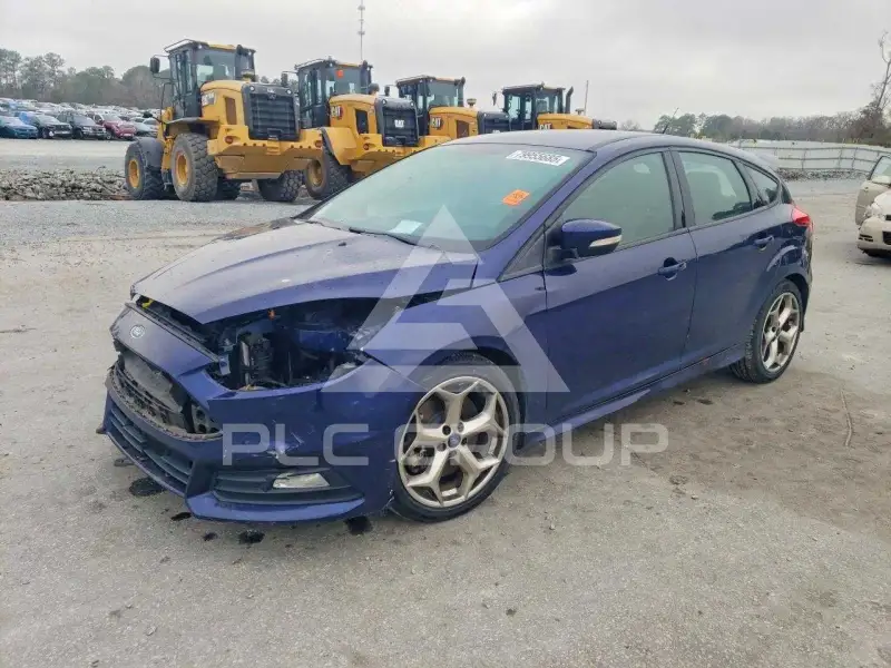 2016 Ford FOCUS фото