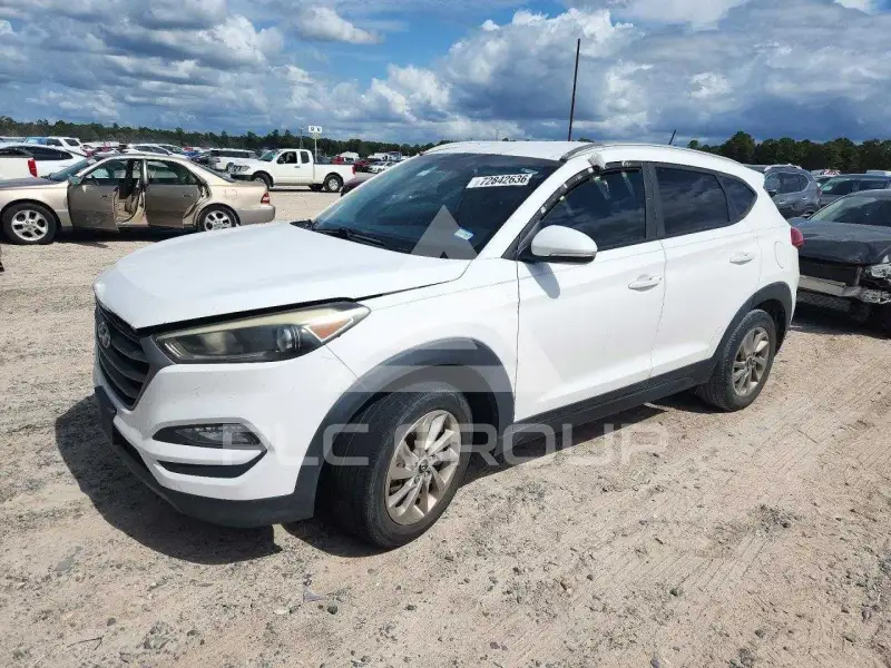 2016 Hyundai Tucson photo