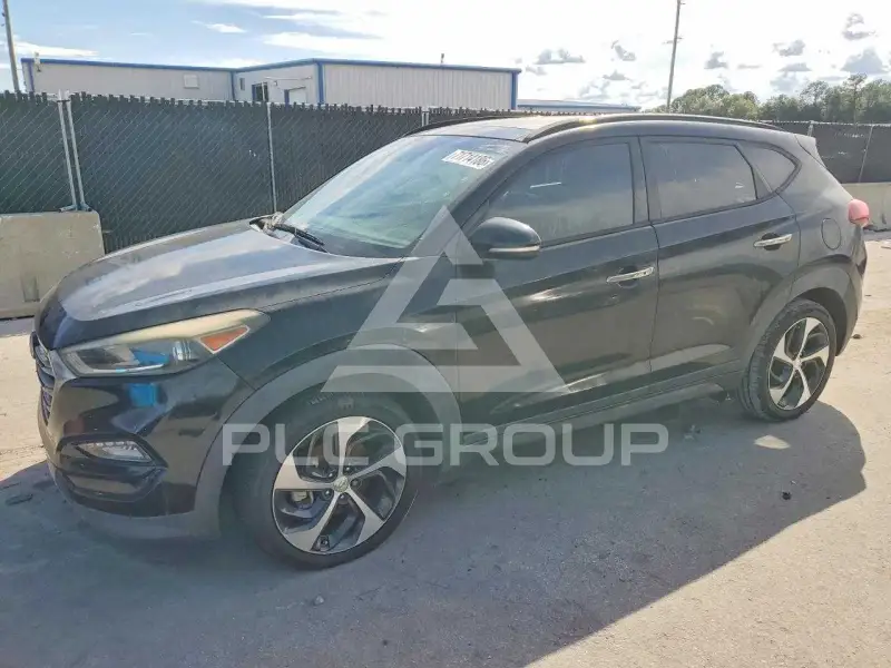 2016 Hyundai Tucson photo