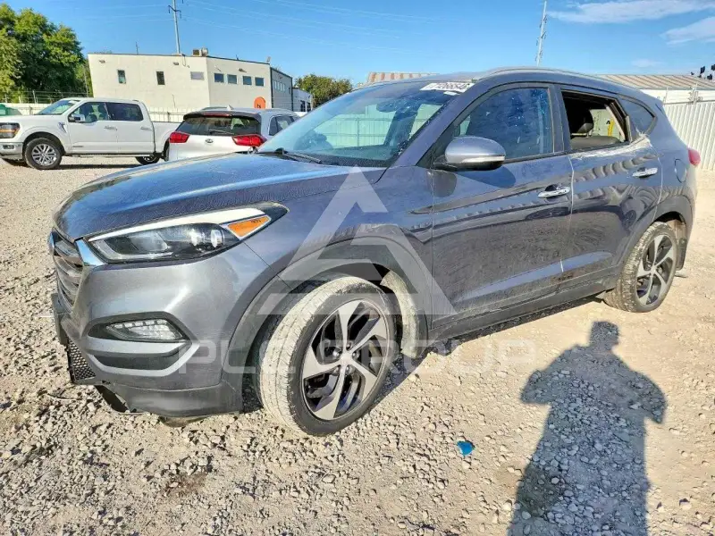 2016 Hyundai Tucson photo