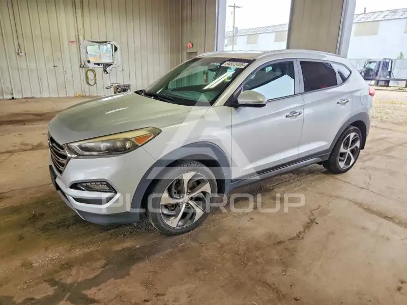 2016 Hyundai Tucson photo