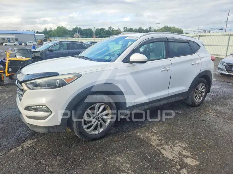 2016 Hyundai Tucson photo