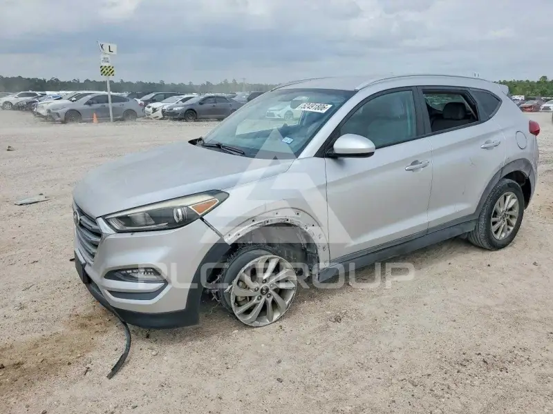 2016 Hyundai Tucson photo