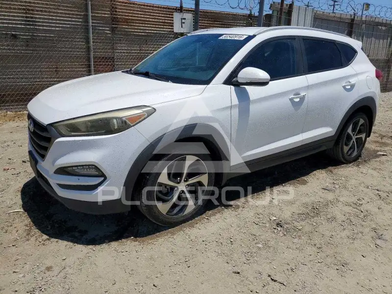 2016 Hyundai Tucson photo