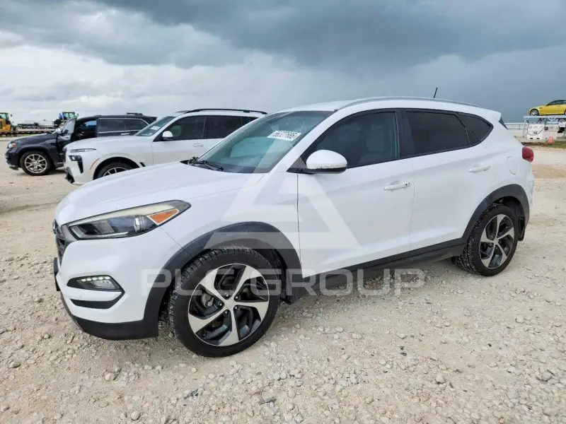 2016 Hyundai Tucson photo
