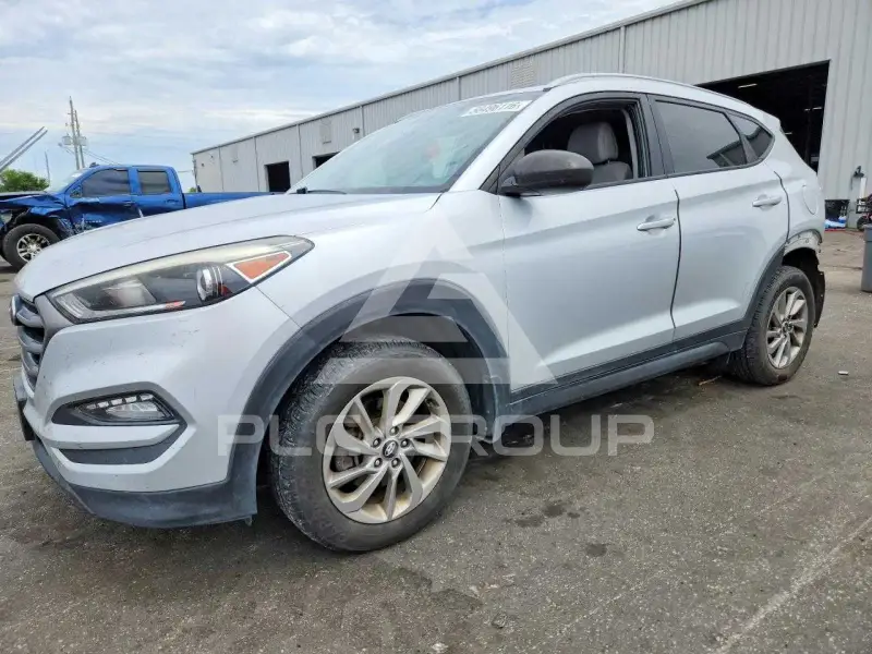 2016 Hyundai Tucson photo