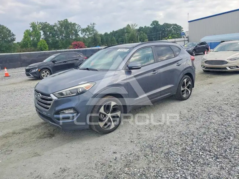 2016 Hyundai Tucson photo