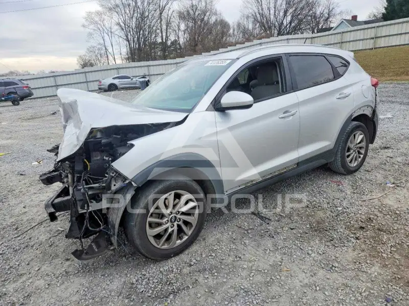 2016 Hyundai Tucson photo