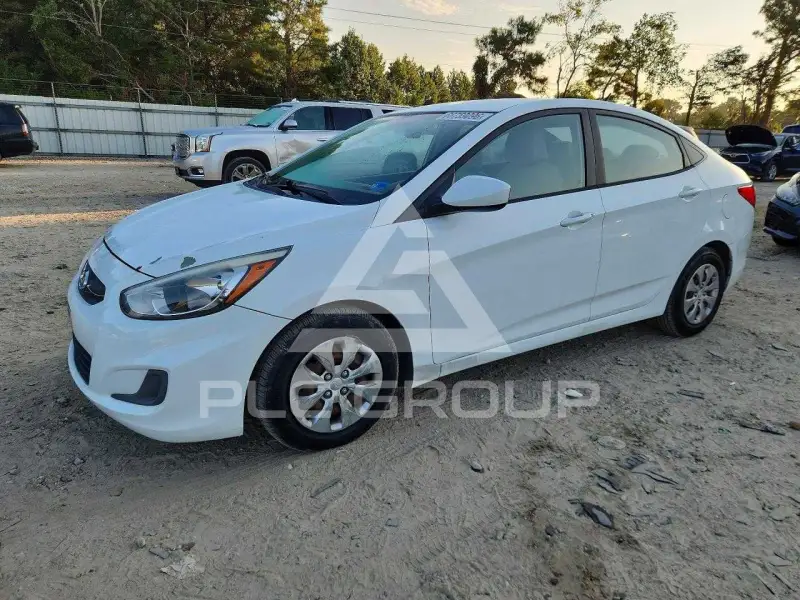2016 Hyundai Accent photo