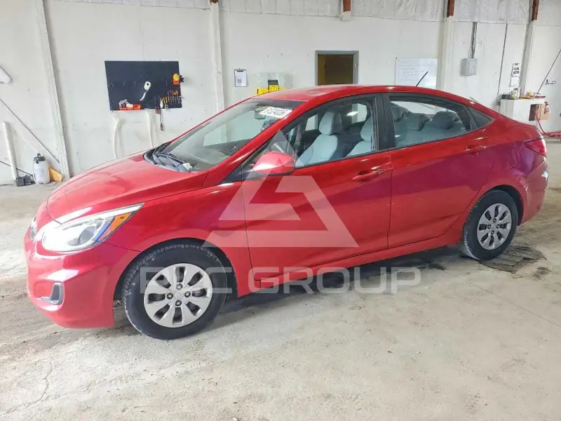2016 Hyundai Accent photo