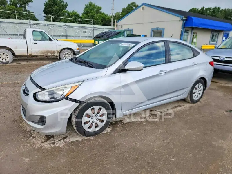 2016 Hyundai Accent photo