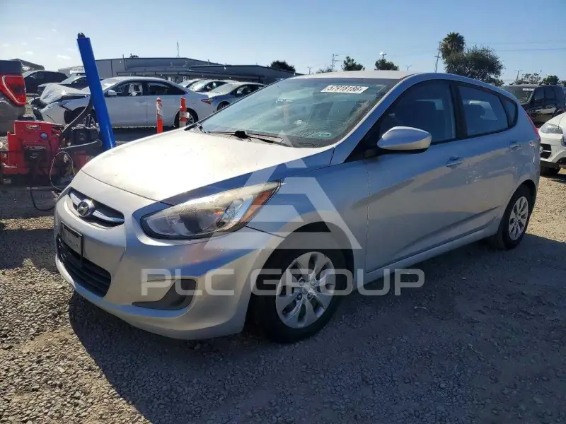 2016 Hyundai Accent photo