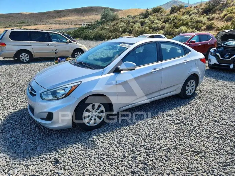 2016 Hyundai Accent photo