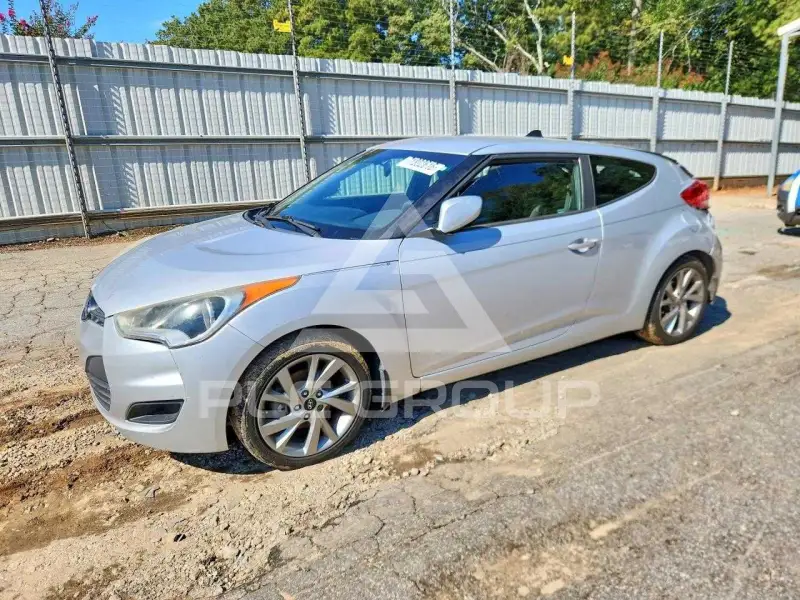 2016 Hyundai Veloster photo