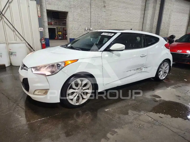 2016 Hyundai Veloster photo