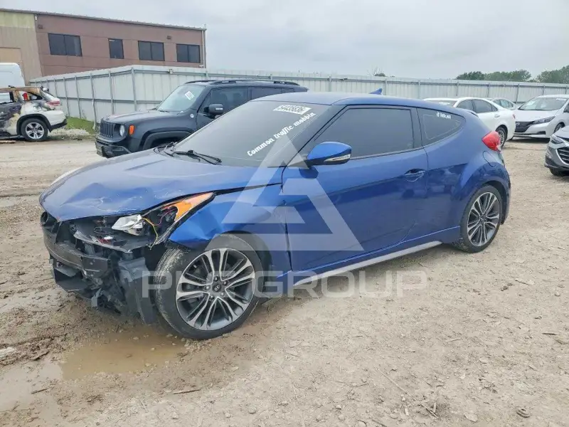 2016 Hyundai Veloster photo