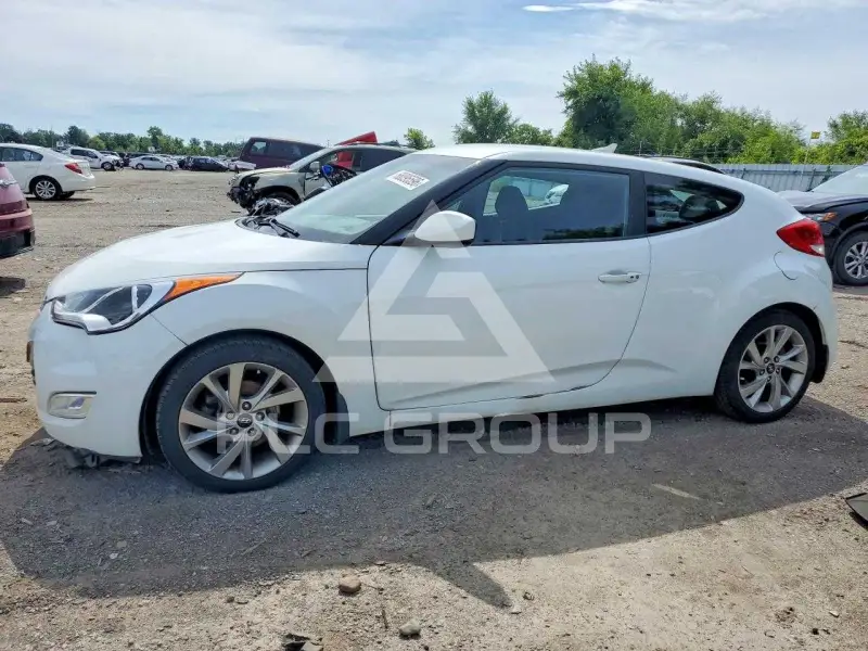 2016 Hyundai Veloster photo