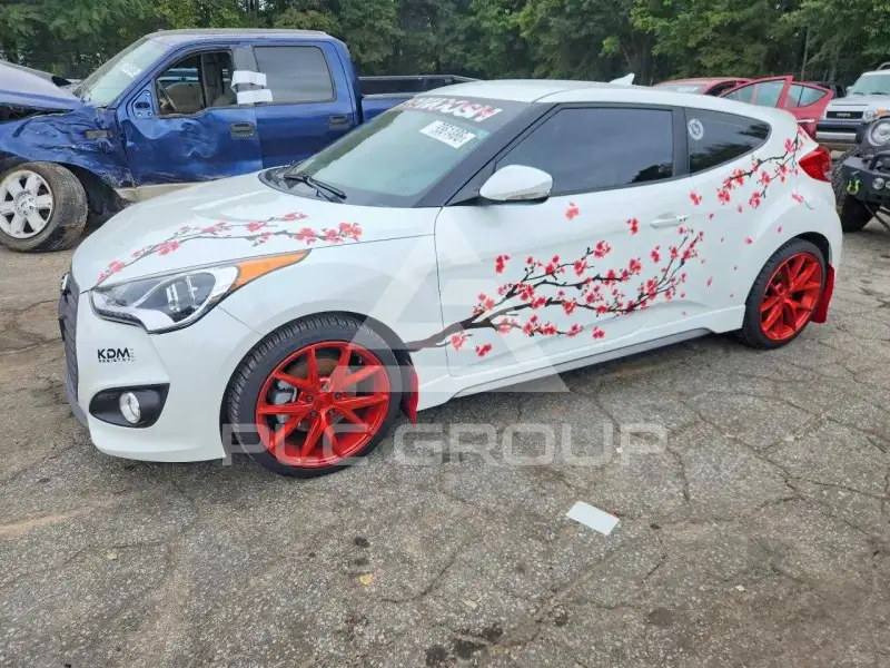 2016 Hyundai Veloster photo