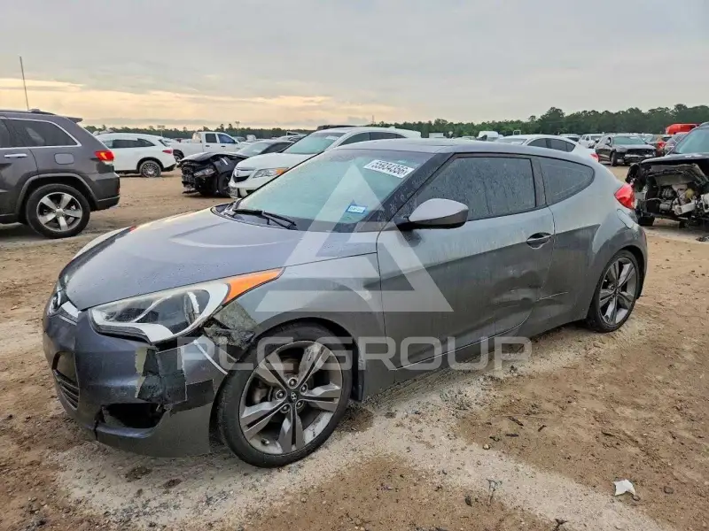 2016 Hyundai Veloster photo