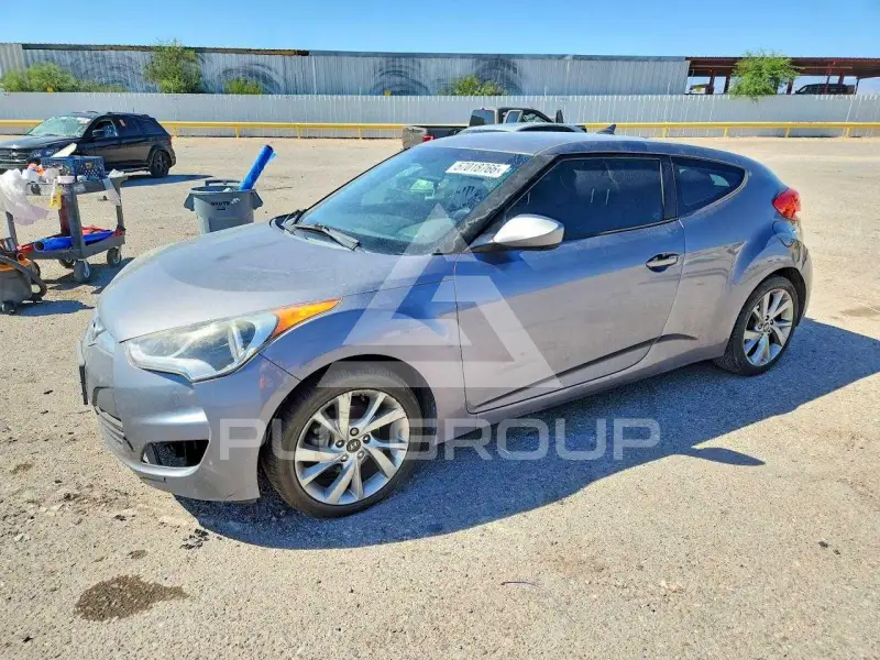 2016 Hyundai Veloster photo