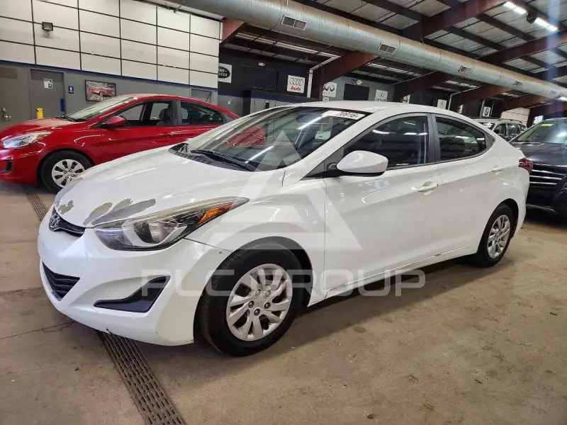 2016 Hyundai Elantra фото