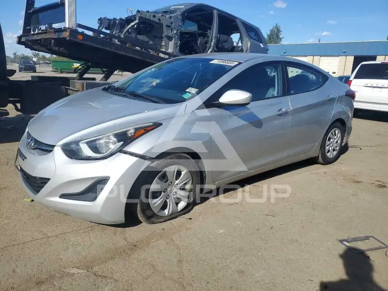 2016 Hyundai Elantra photo