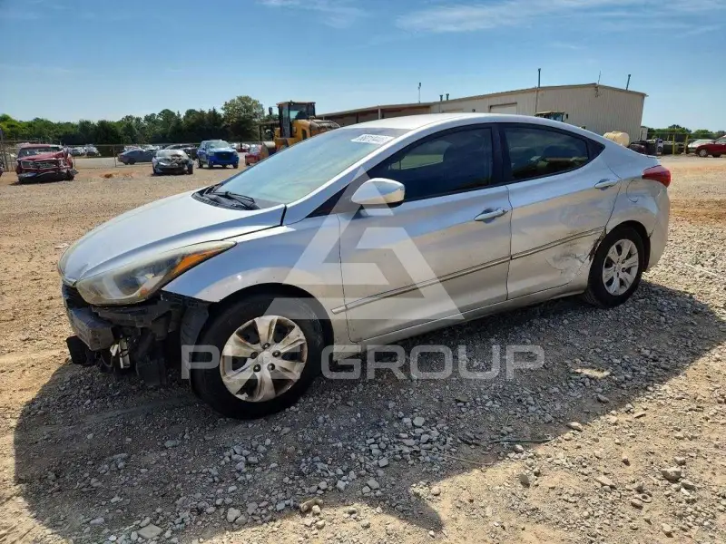 2016 Hyundai Elantra фото