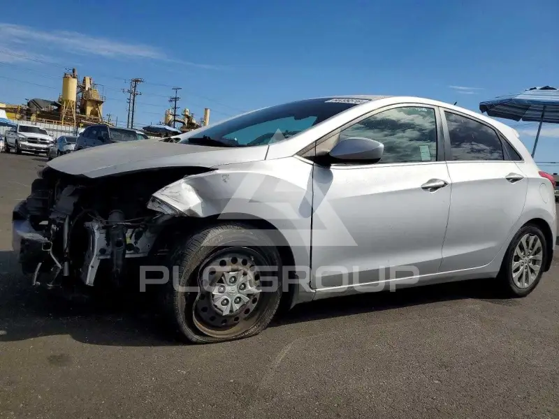 2016 Hyundai Elantra фото