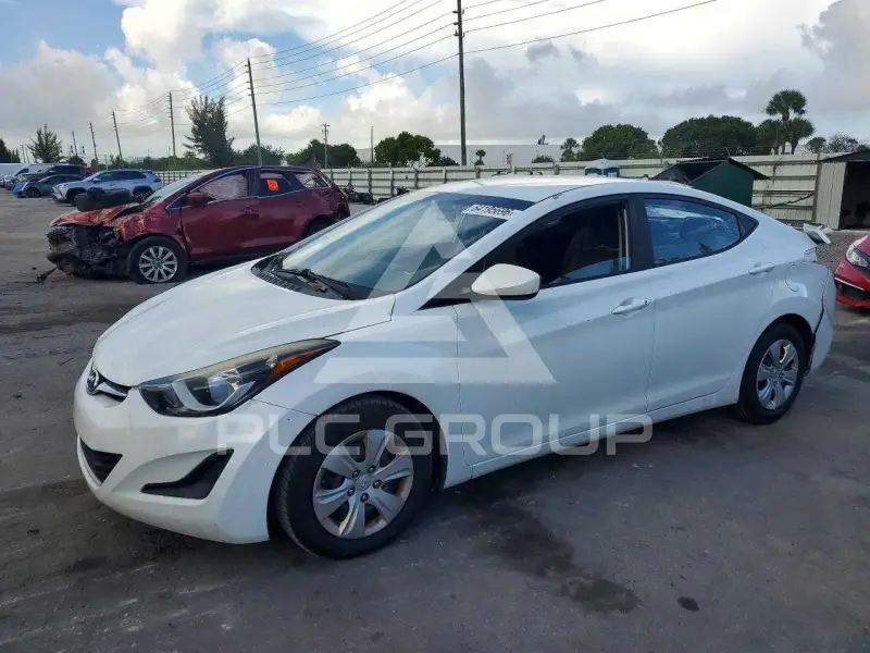 2016 Hyundai Elantra photo