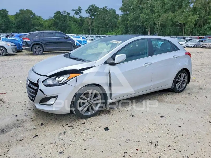 2016 Hyundai Elantra photo