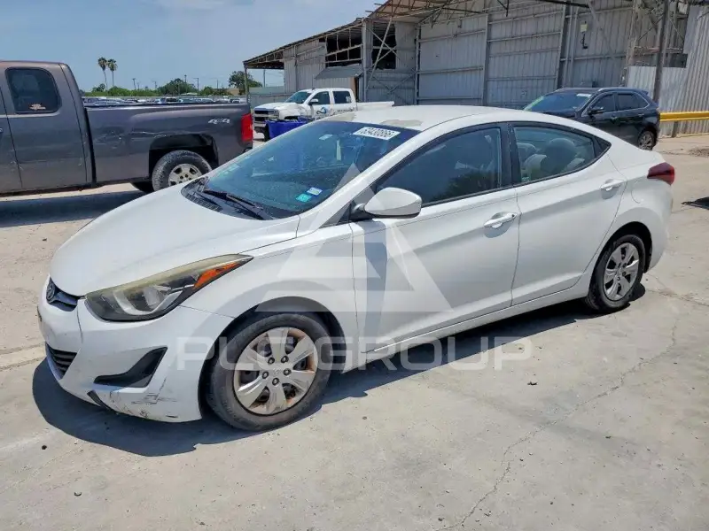 2016 Hyundai Elantra photo