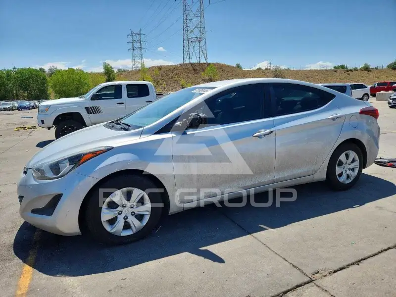 2016 Hyundai Elantra фото