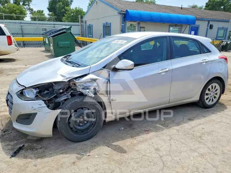 2016 Hyundai Elantra photo