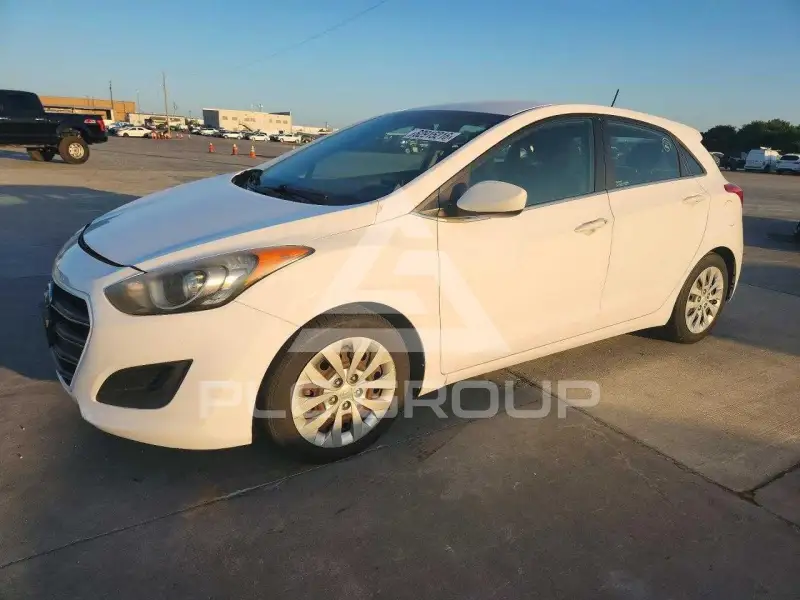 2016 Hyundai Elantra photo