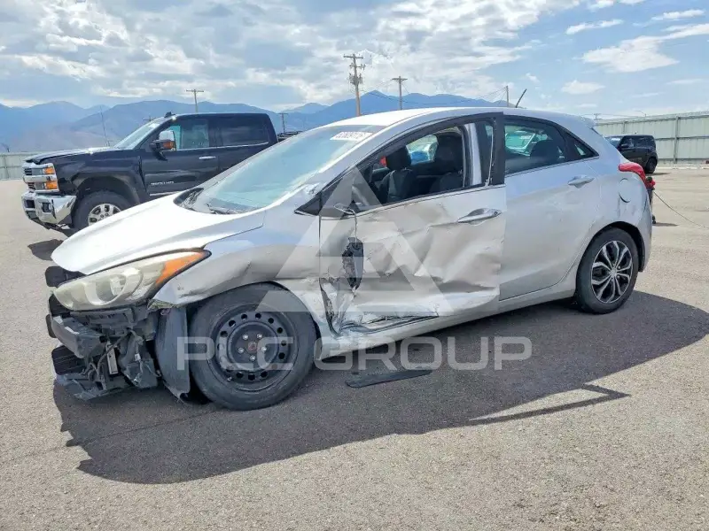 2016 Hyundai Elantra фото