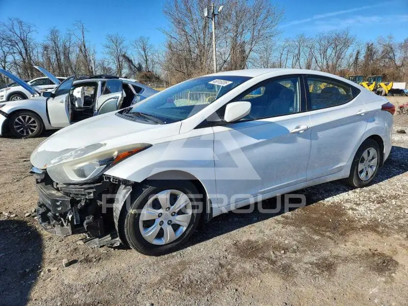 2016 Hyundai Elantra фото