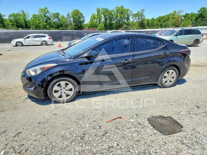 2016 Hyundai Elantra photo