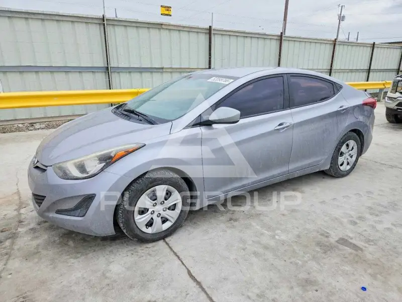 2016 Hyundai Elantra photo
