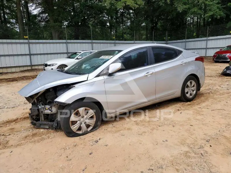2016 Hyundai Elantra фото