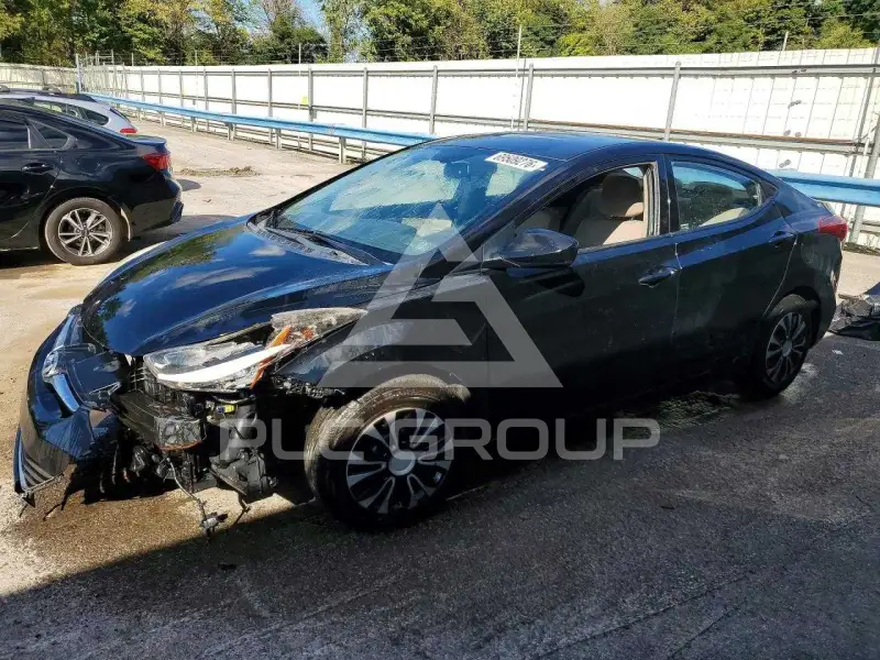 2016 Hyundai Elantra photo