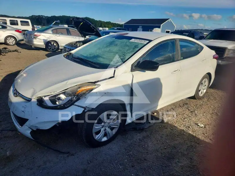 2016 Hyundai Elantra photo