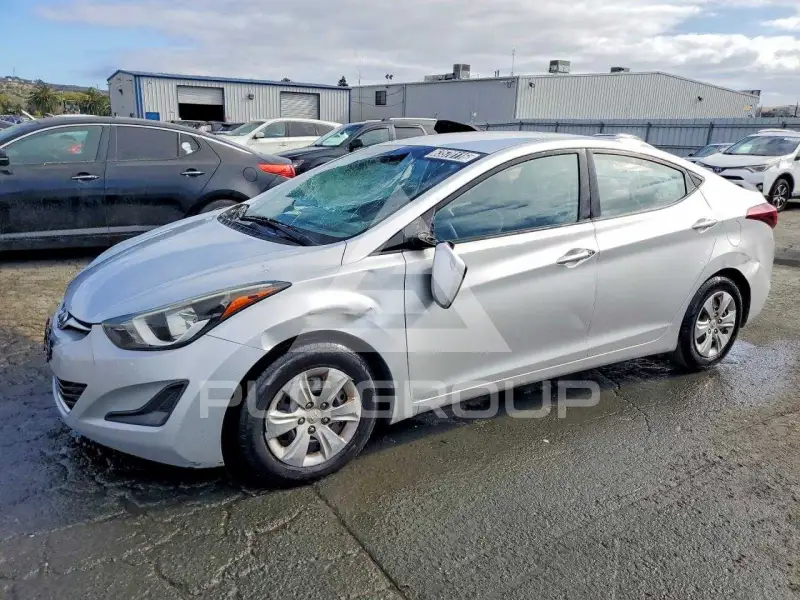 2016 Hyundai Elantra фото