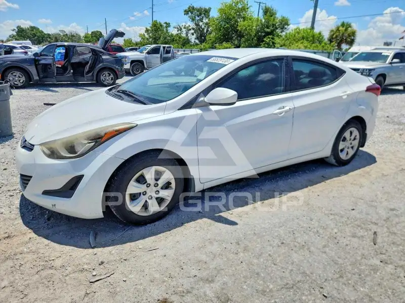 2016 Hyundai Elantra фото
