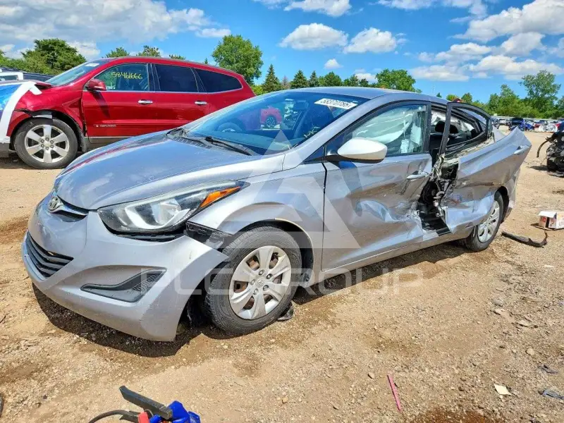 2016 Hyundai Elantra photo