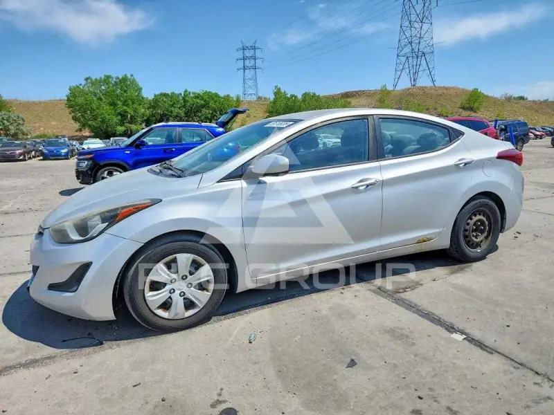 2016 Hyundai Elantra фото